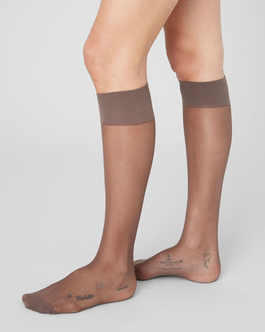 161004106-elin-premium-knee-highs-dark-brown-swedish-stockings-1